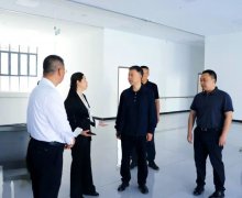  张继军调研指点群